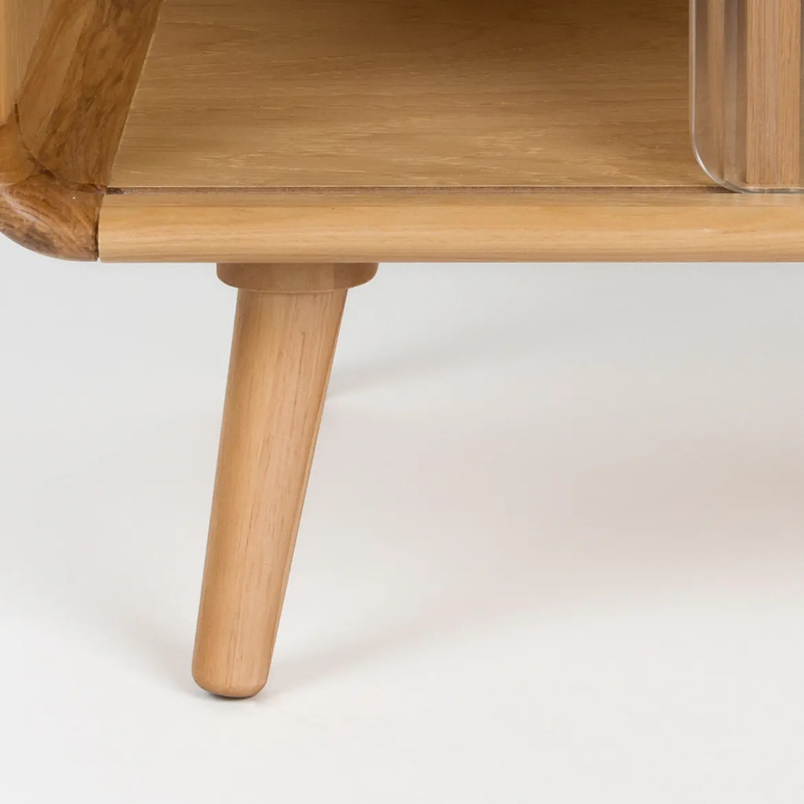 Design nachkastje gebogen hout - Zuiver Rise