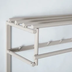 Grote kapstok beige met hoedenplank - Bodio Buis