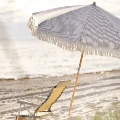 Grote parasol Ibiza stijl 256 cm grijs - Brafab Gatsby Grey Stripe