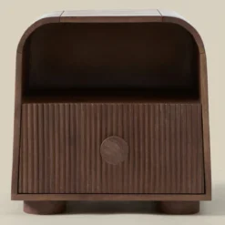 Houten nachtkastje met ronde hoeken - Bodio Matala