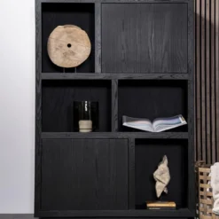 Moderne kast van zwart eiken - Eleonora Helsinki