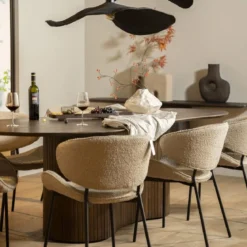Organische vorm eettafel donkerbruin - Eleonora Jordy
