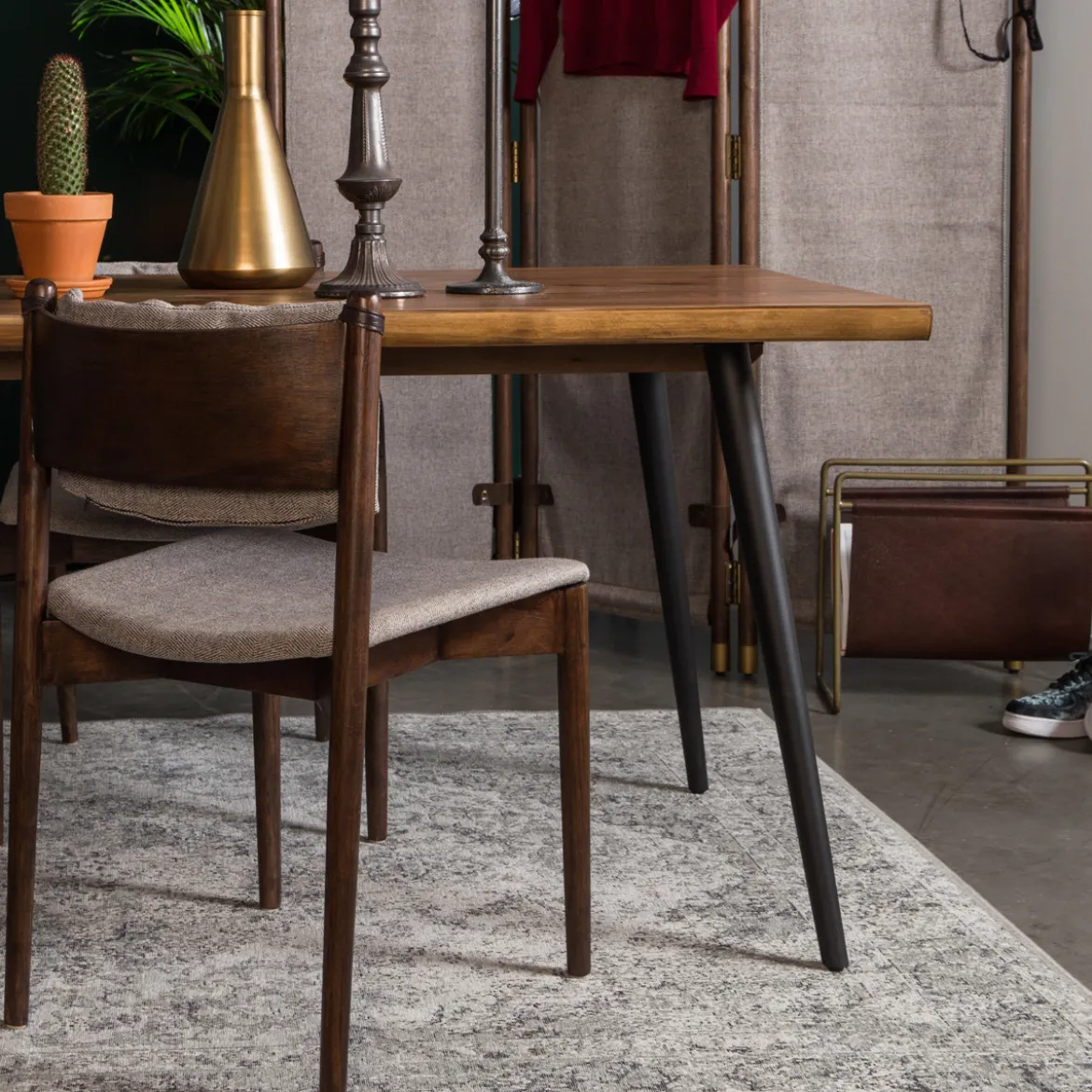 Retro eetkamerstoel hout - Dutchbone Torrance