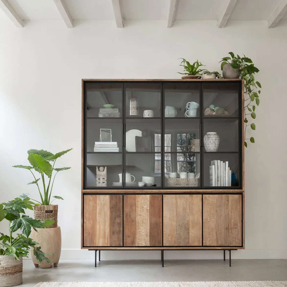 Teak buffetkast met zwarte binnenkant 180 cm - DTP Home Metropole