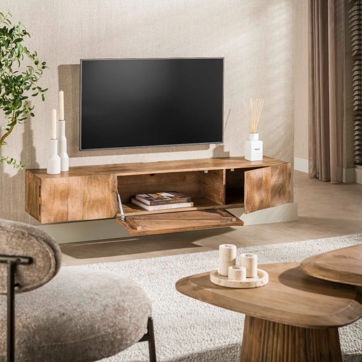TV-meubel mangohout met golvend front - Giani Ocean
