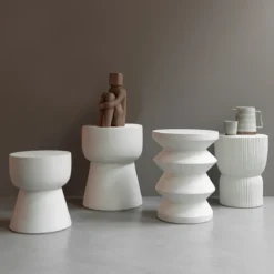 Witte bijzettafel betonvezel - Must Living Zig Zag