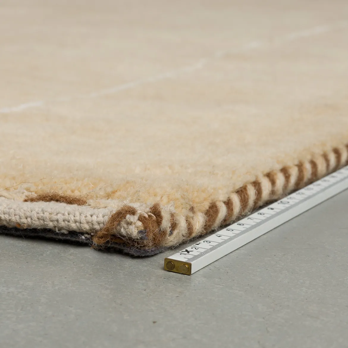 Zacht vloerkleed laagpolig beige - Zuiver Doodle