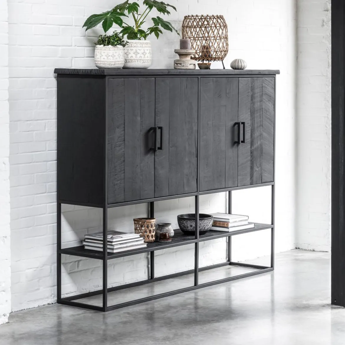 Zwarte bergkast teak Large - DTP Home Timeless Black Beam