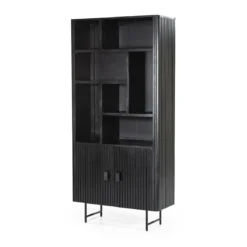 Zwarte boekenkast met latjes - Eleonora Remi