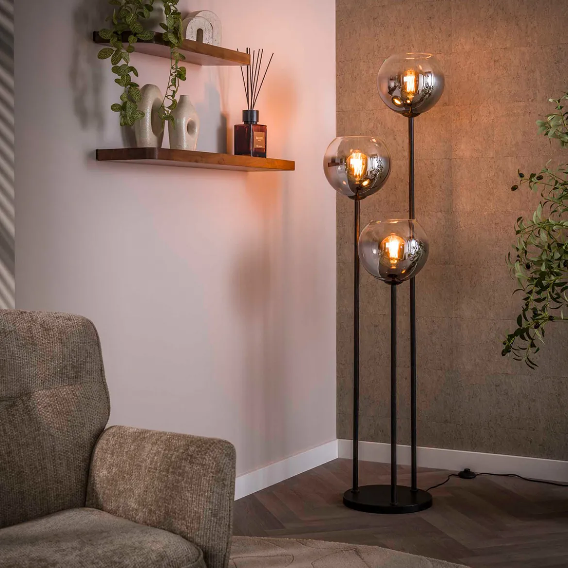 Zwarte vloerlamp met rookglas - Santa Bubble Shaded